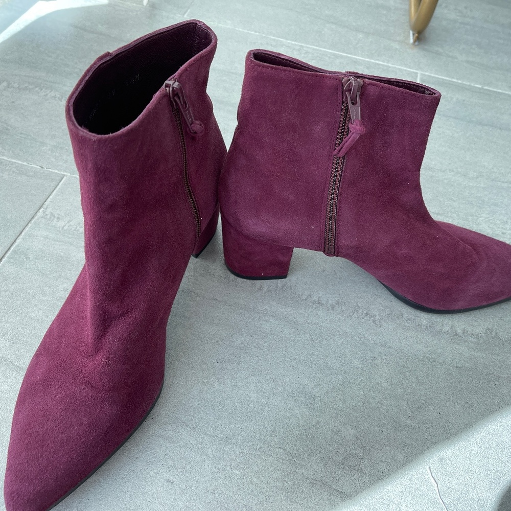 Stuart Weitzman Boots